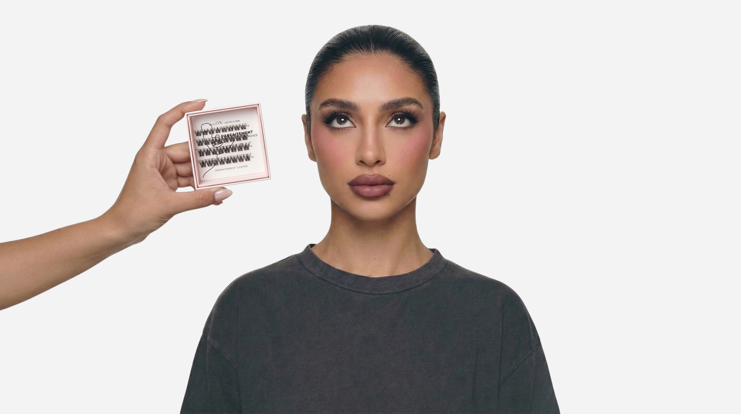 Faux cils — pose express. Tenue jusqu’à 7 jours.